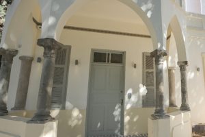 bfgfg תמונת הכניסה לבית שיח נשים